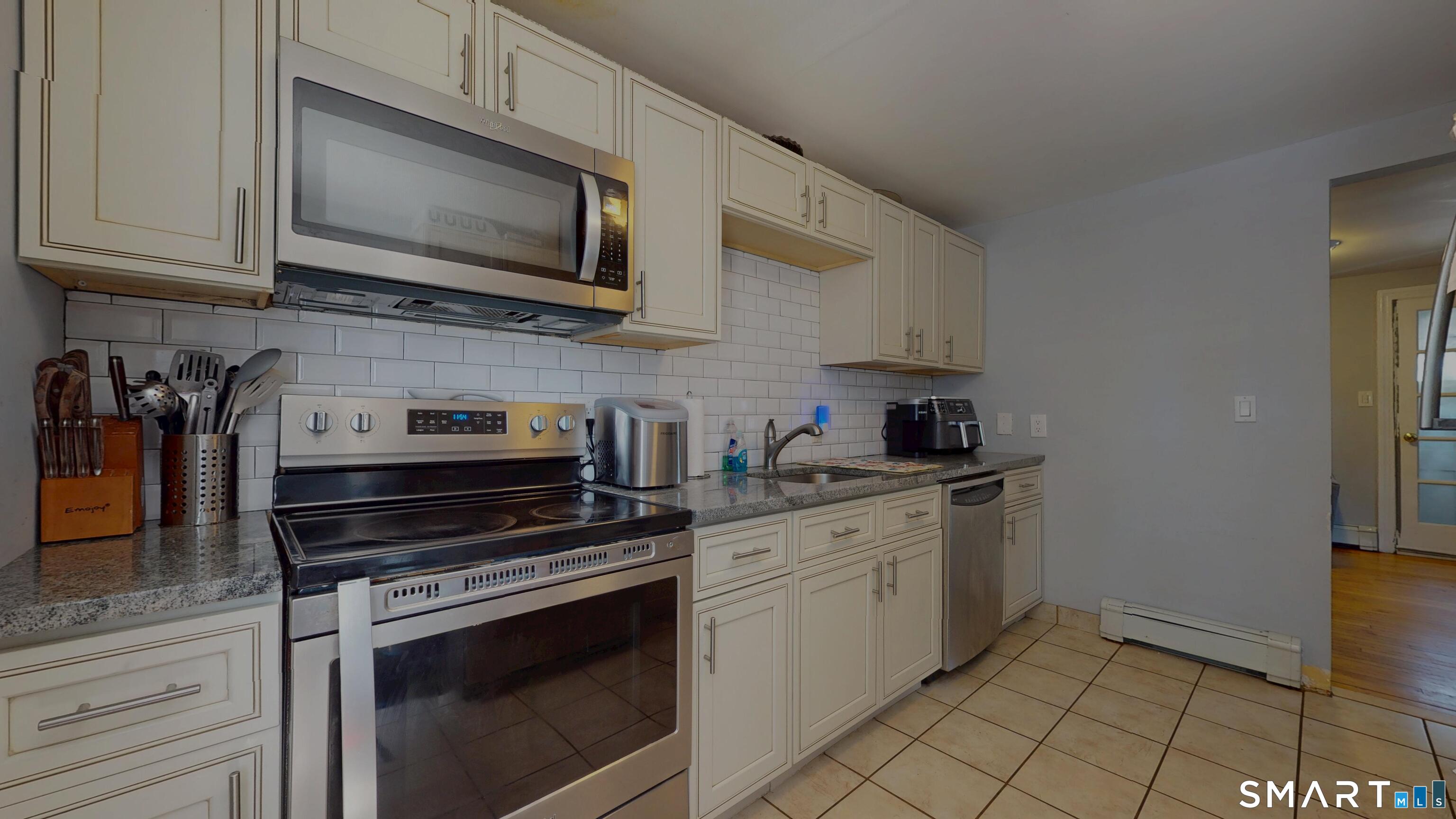 354 Edgewood Avenue Waterbury CT 06706
