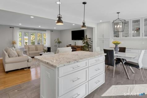 40 Greenridge Drive Brookfield CT 06804