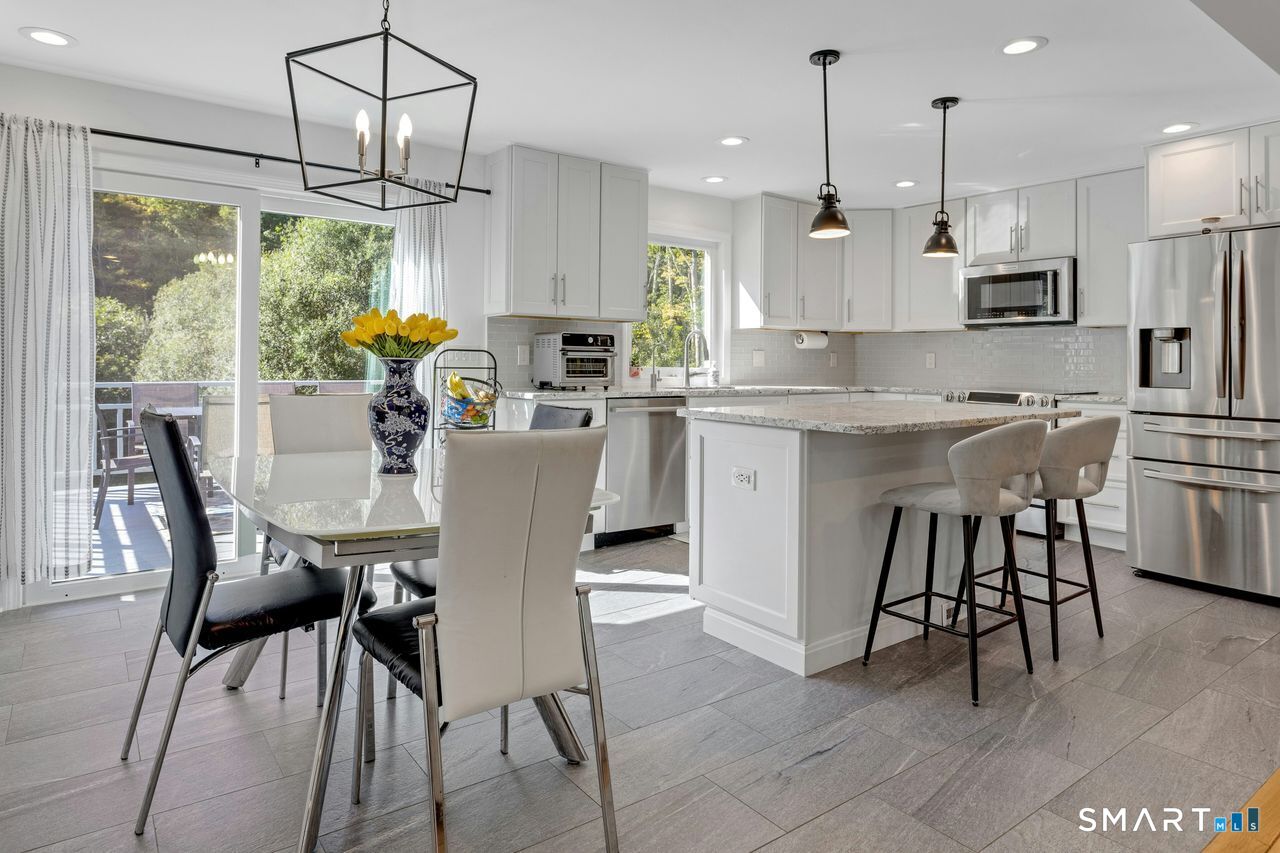 40 Greenridge Drive Brookfield CT 06804