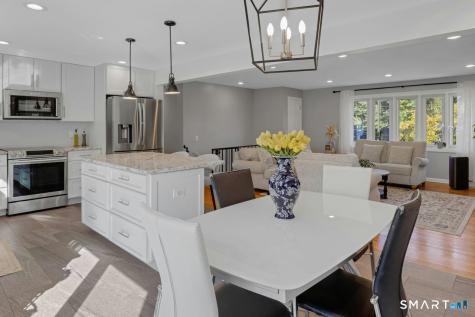 40 Greenridge Drive Brookfield CT 06804