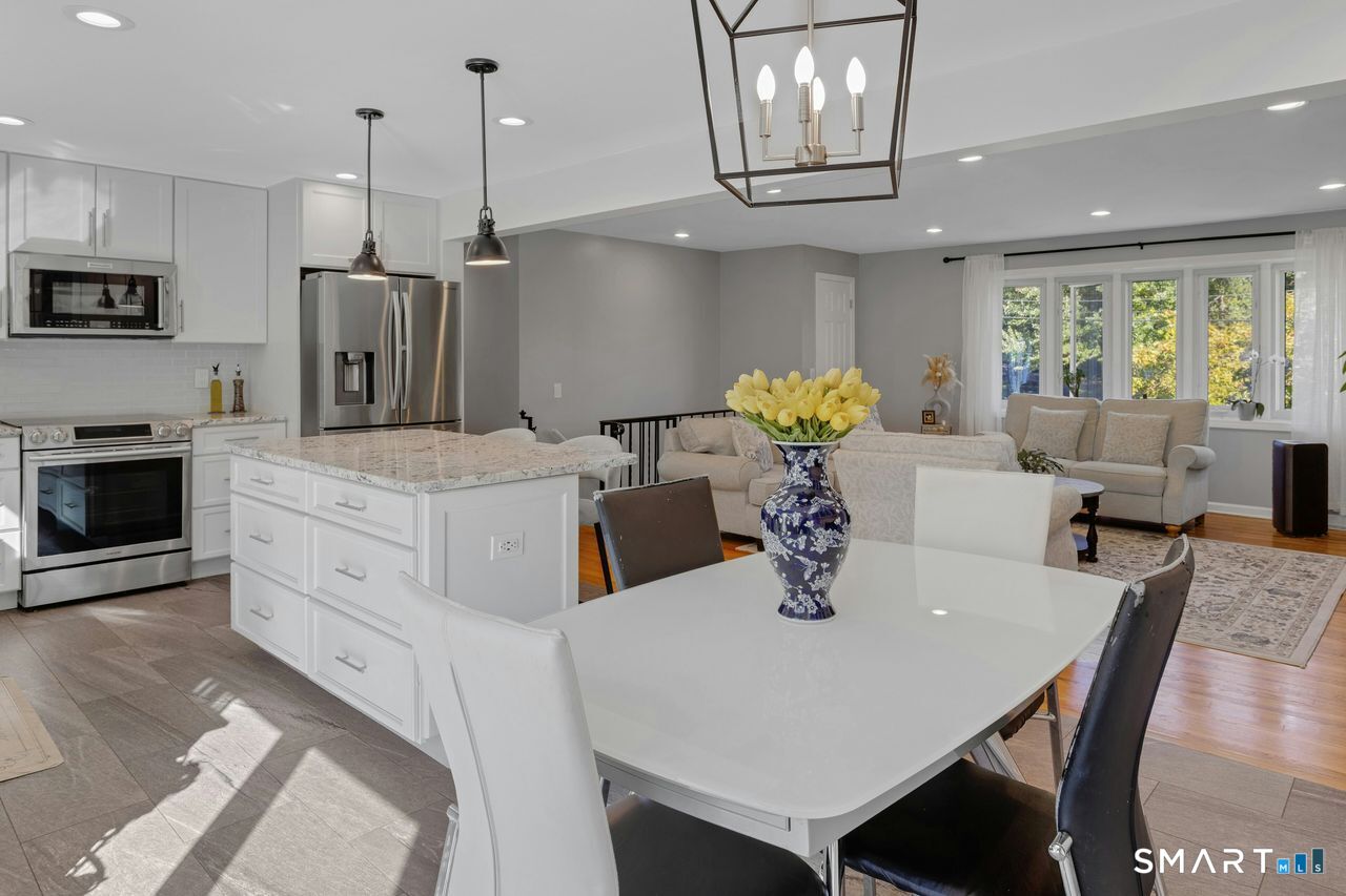 40 Greenridge Drive Brookfield CT 06804