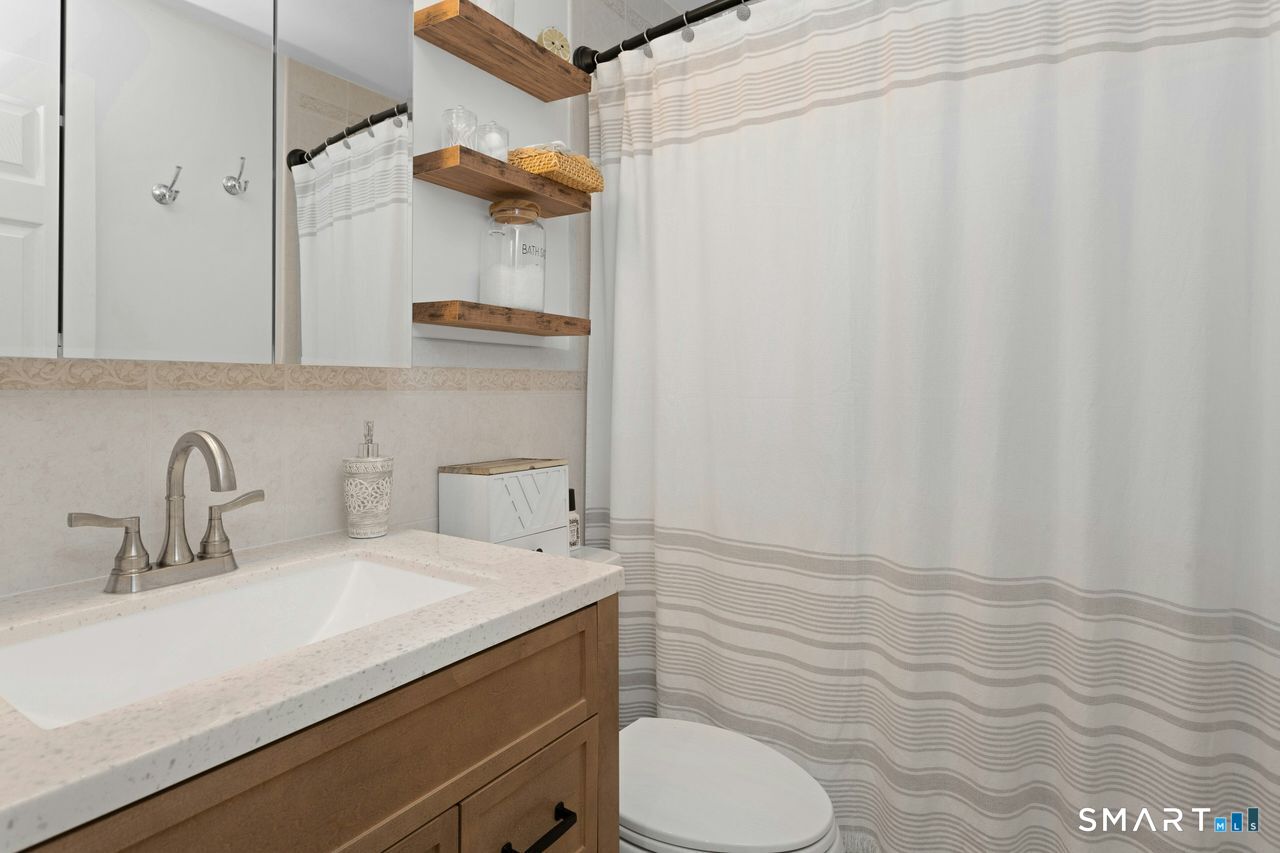40 Greenridge Drive Brookfield CT 06804