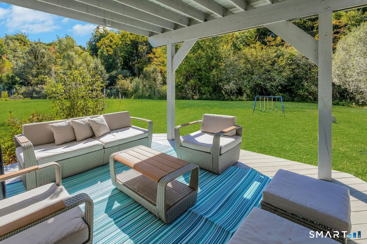 40 Greenridge Drive Brookfield CT 06804