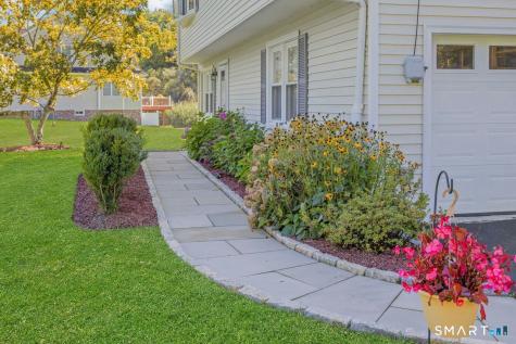 40 Greenridge Drive Brookfield CT 06804