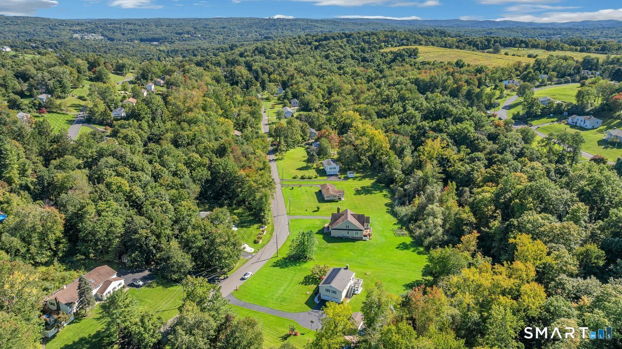 40 Greenridge Drive Brookfield CT 06804