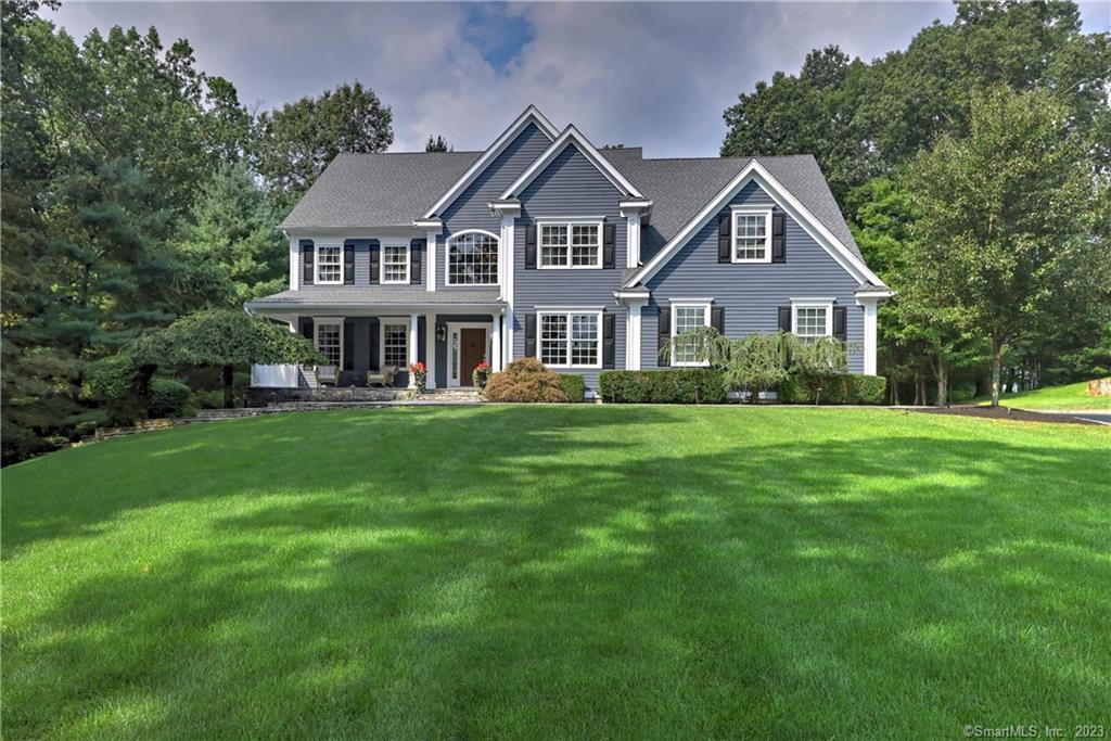 29 Surrey Lane Trumbull CT 06611
