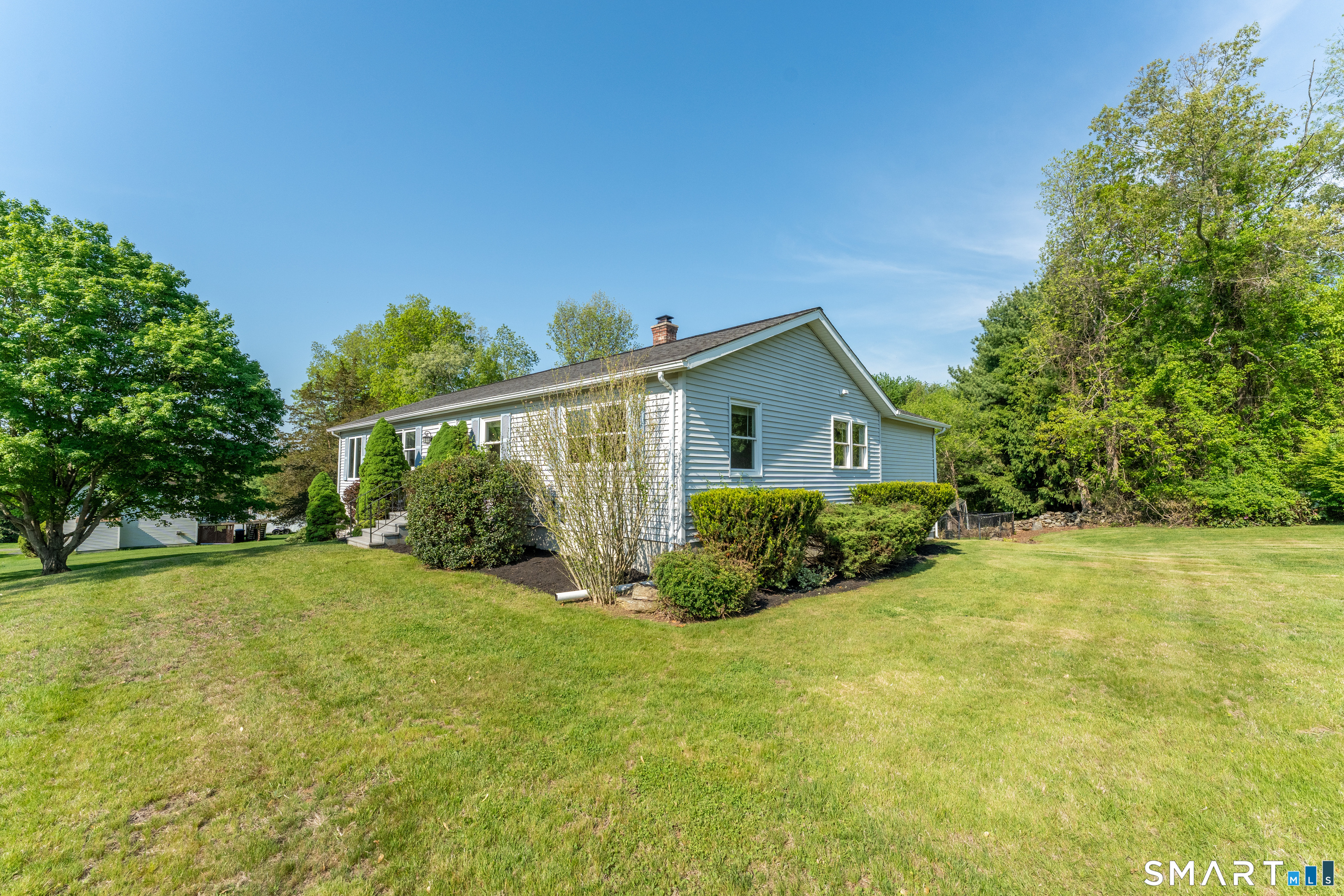 25 Mohegan Drive Griswold CT 06351