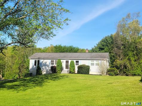 25 Mohegan Drive Griswold CT 06351