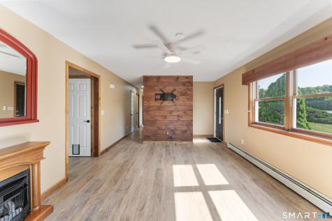 25 Mohegan Drive Griswold CT 06351
