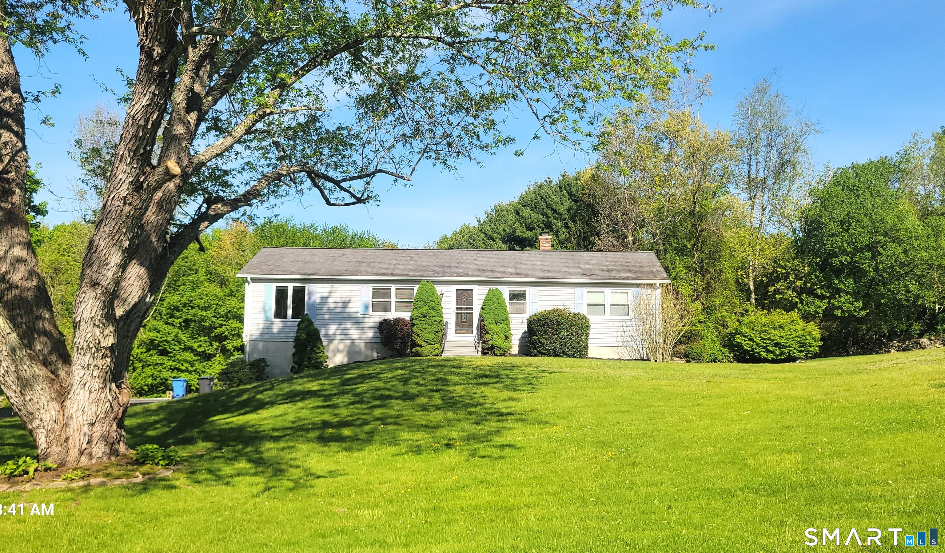 25 Mohegan Drive Griswold CT 06351