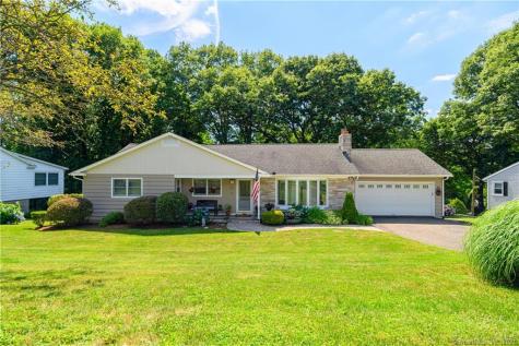 7 Greenview Road Danbury CT 06811