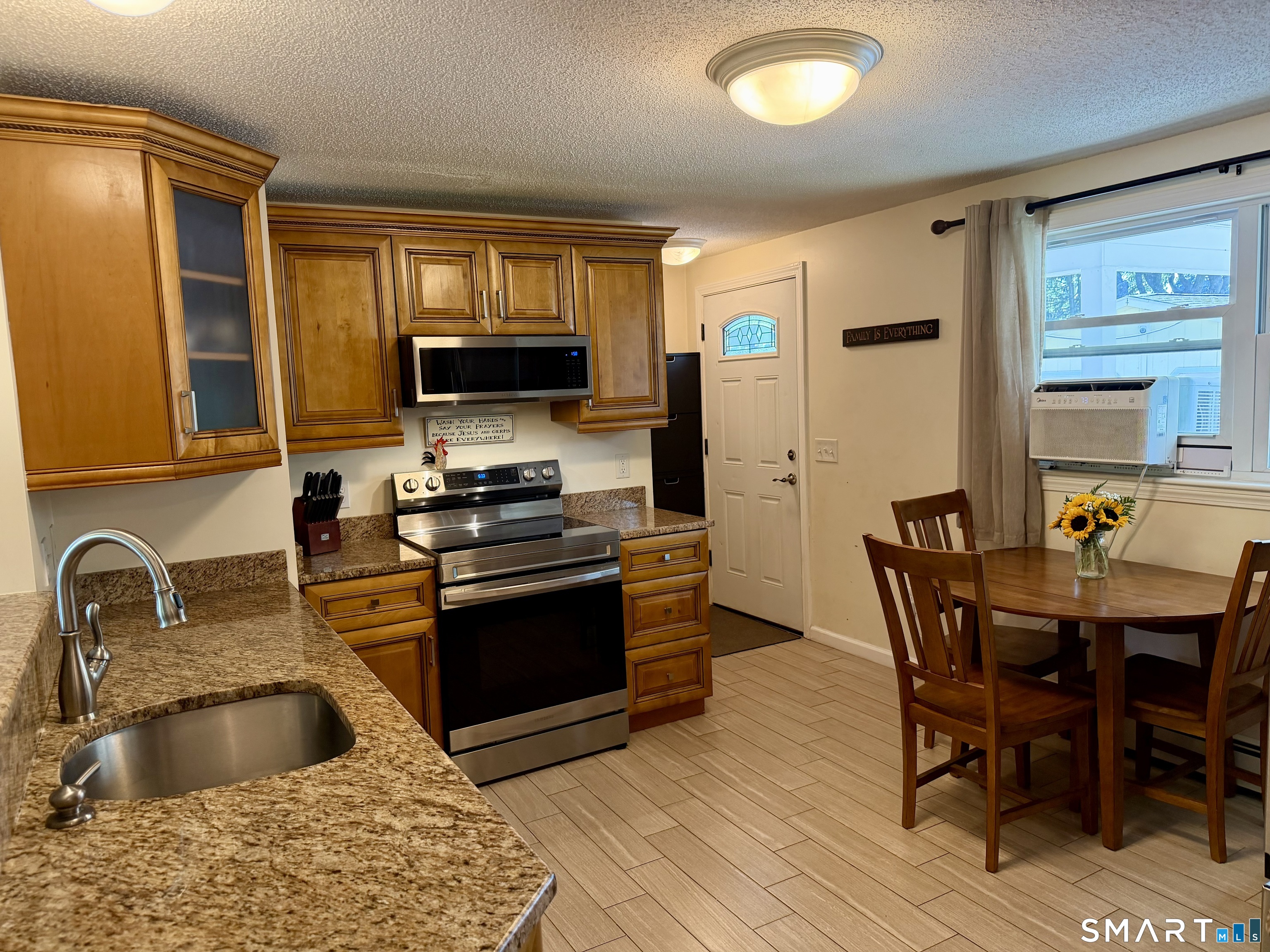 1378 Farmington Avenue Berlin CT 06037
