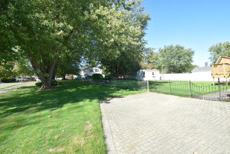 107 Sunnyfield Drive Windsor CT 06095