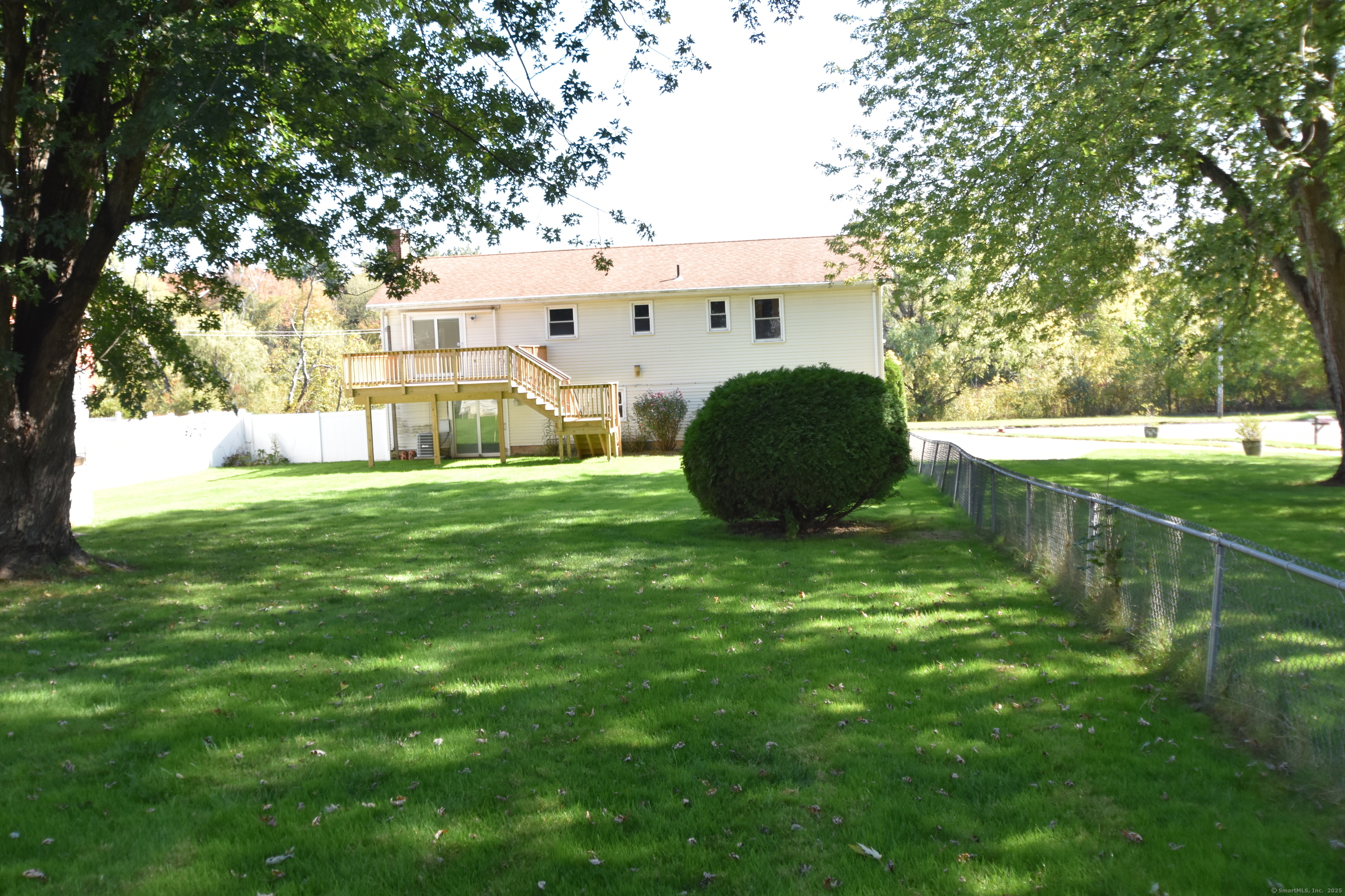 107 Sunnyfield Drive Windsor CT 06095