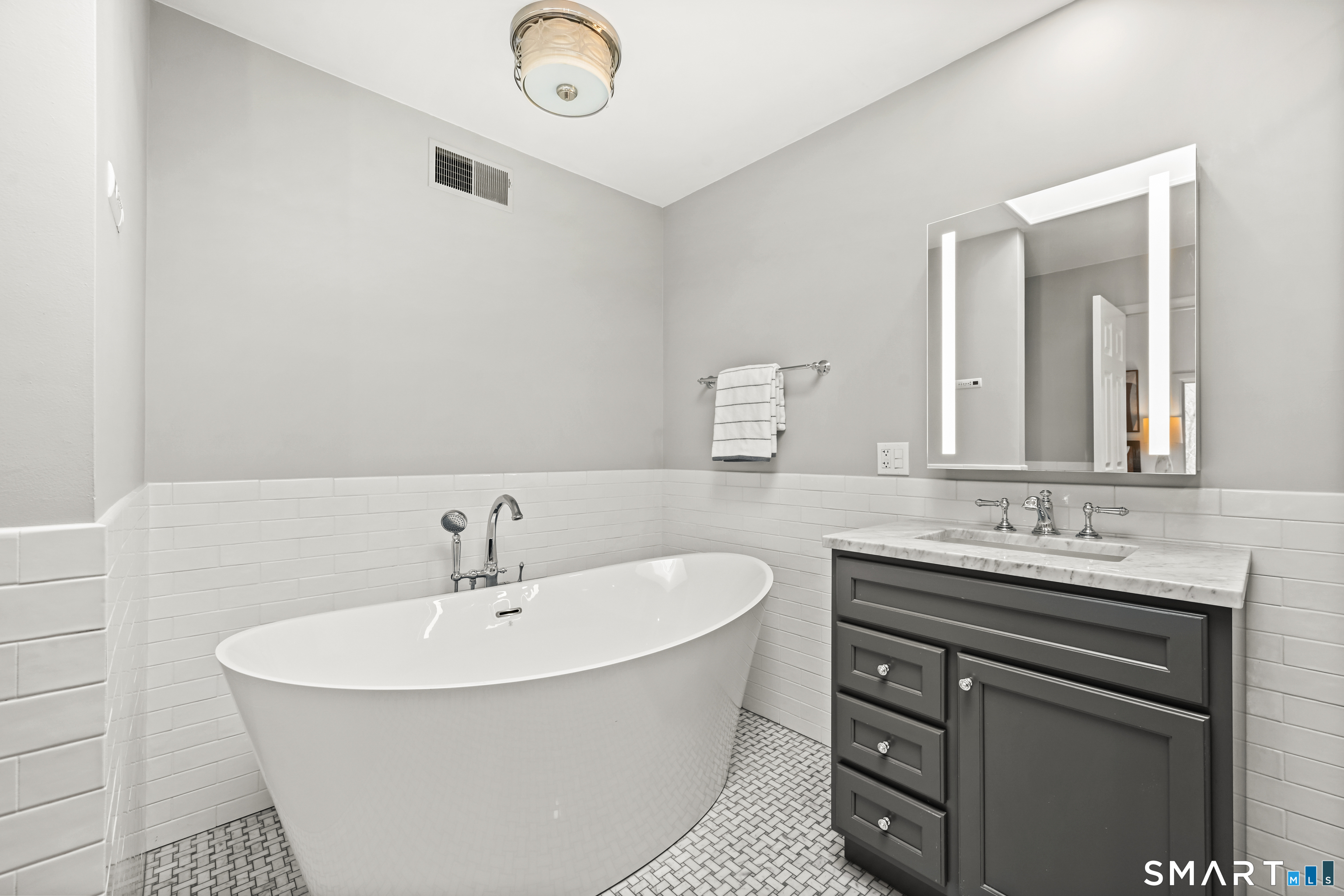81 Ridge Brook Drive Stamford CT 06903