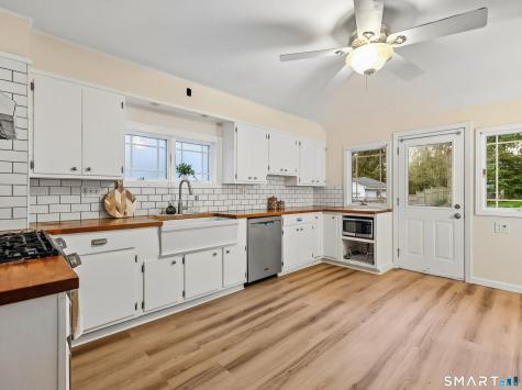 1566 Whitney Avenue Hamden CT 06517