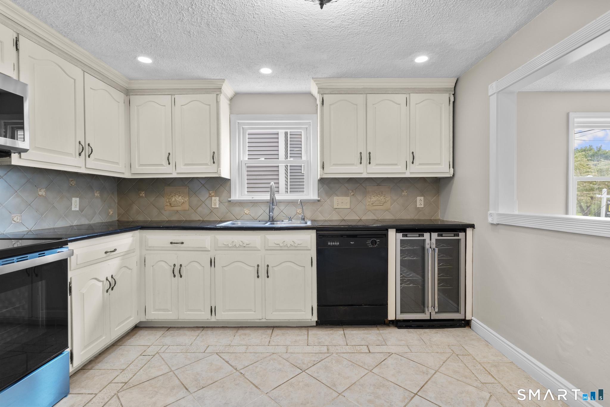 362 East Road Bristol CT 06010
