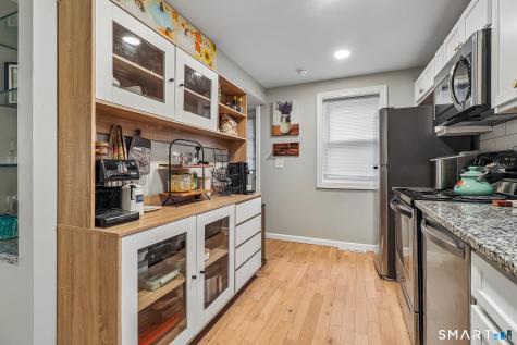 26 Farnsworth Street Hamden CT 06517