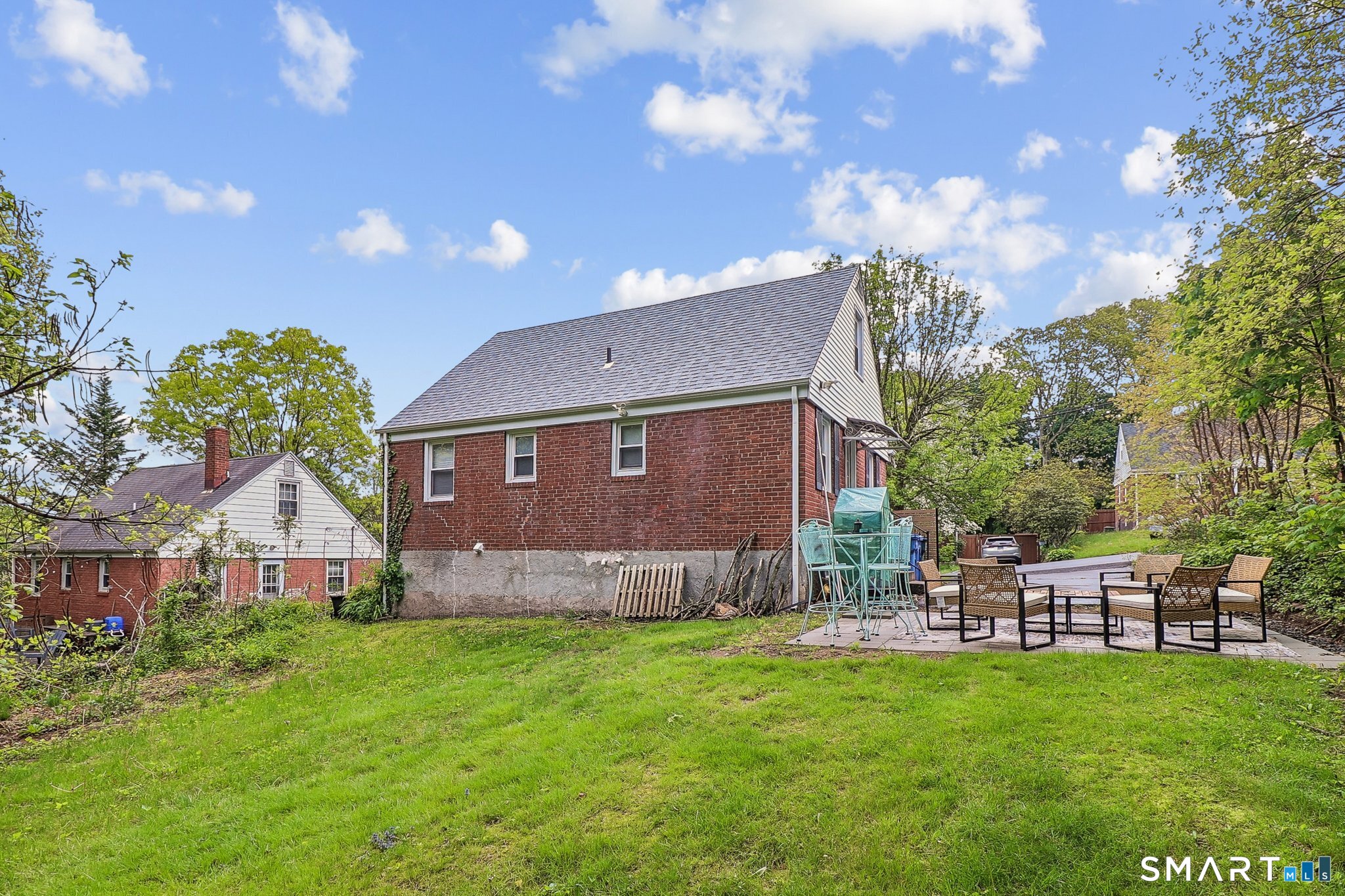26 Farnsworth Street Hamden CT 06517