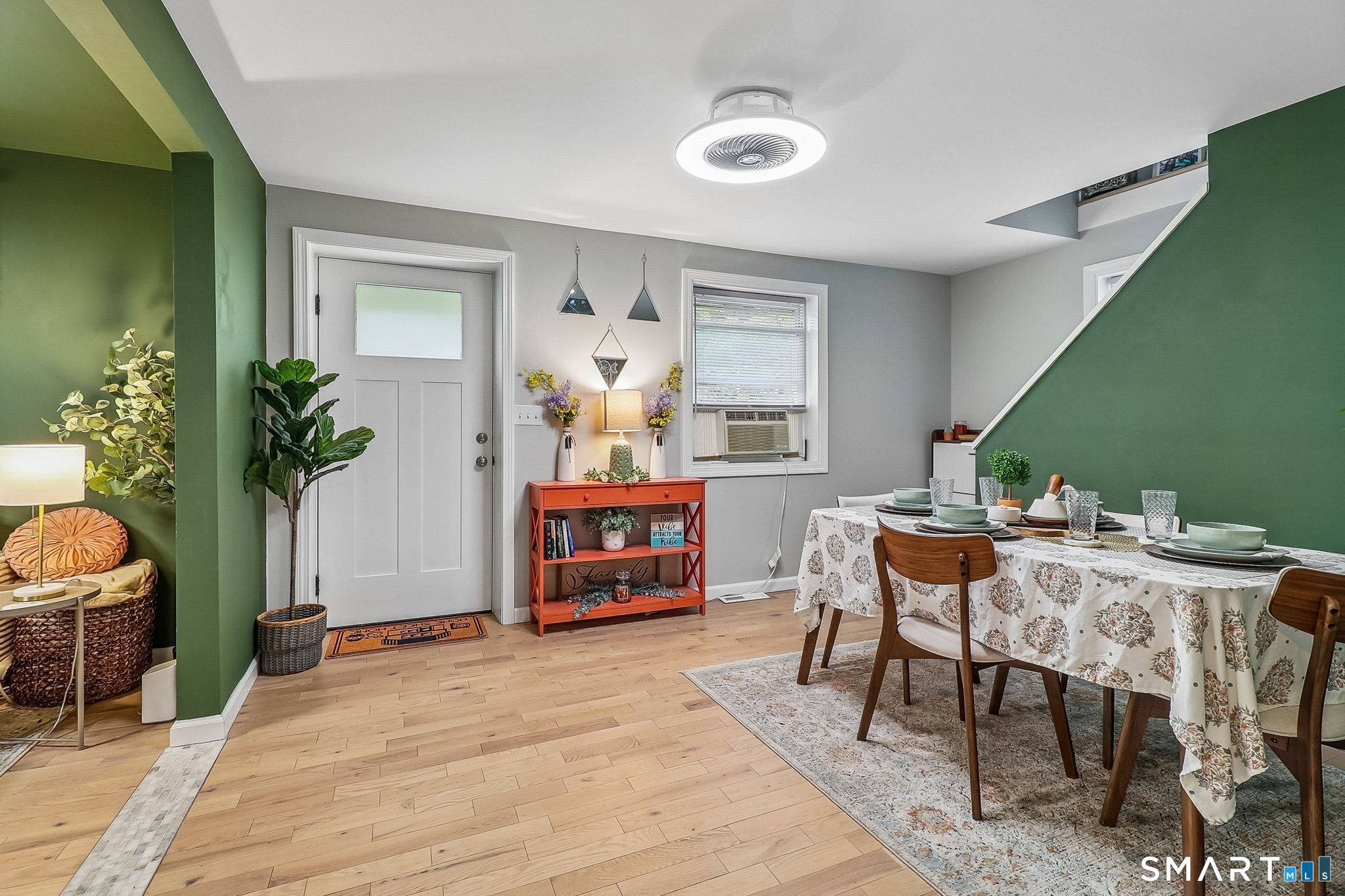 26 Farnsworth Street Hamden CT 06517