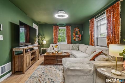 26 Farnsworth Street Hamden CT 06517