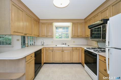 162 Roslyn Drive New Britain CT 06052