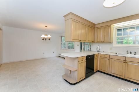162 Roslyn Drive New Britain CT 06052