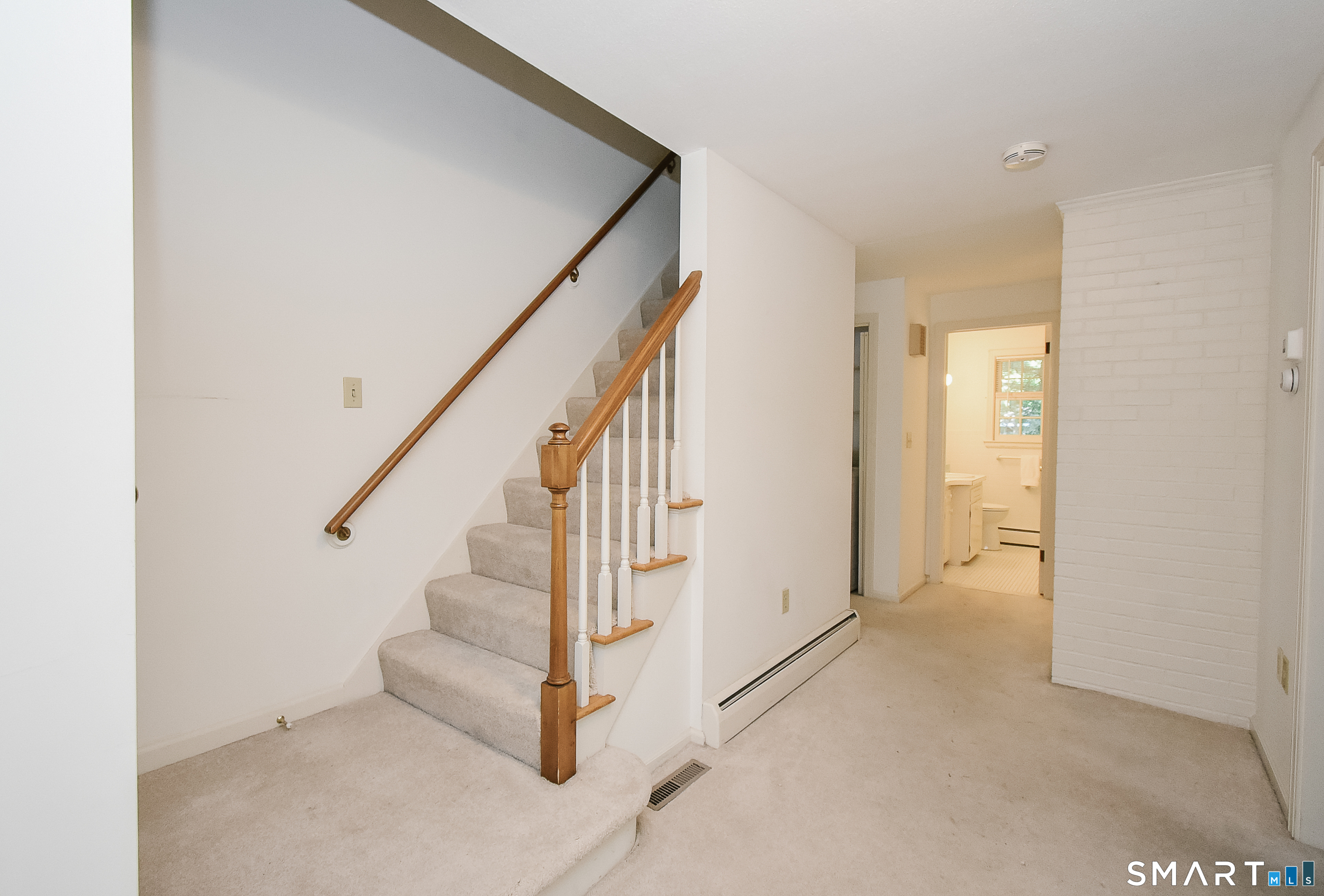 162 Roslyn Drive New Britain CT 06052