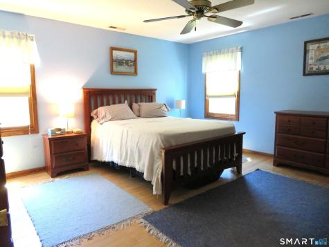 836 Wolf Hill Road Cheshire CT 06410