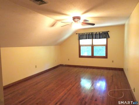 836 Wolf Hill Road Cheshire CT 06410