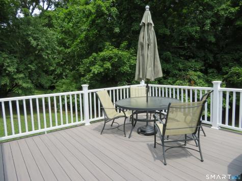 836 Wolf Hill Road Cheshire CT 06410
