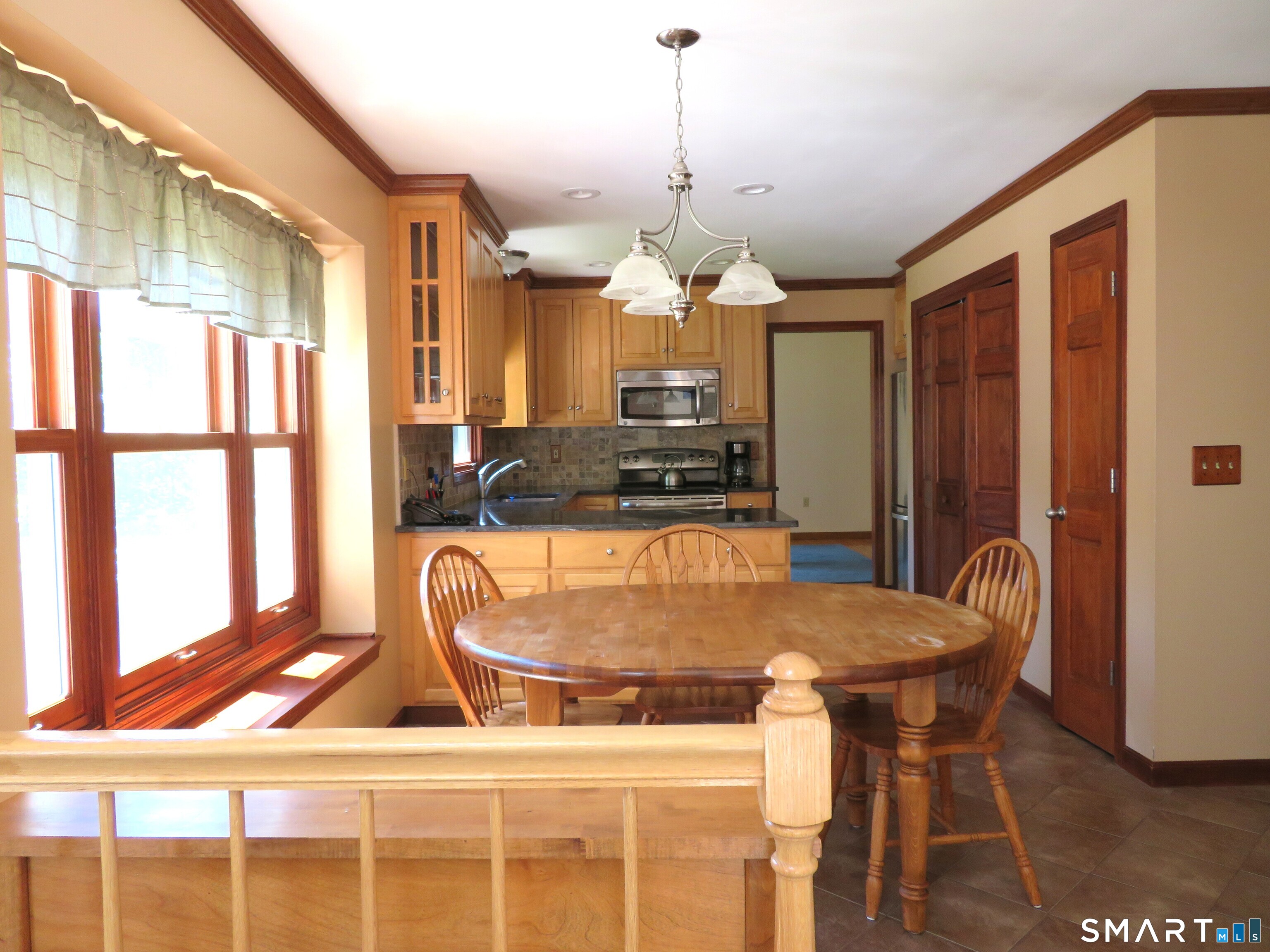 836 Wolf Hill Road Cheshire CT 06410