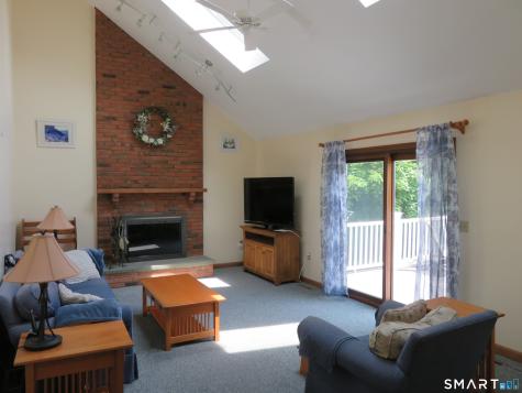 836 Wolf Hill Road Cheshire CT 06410