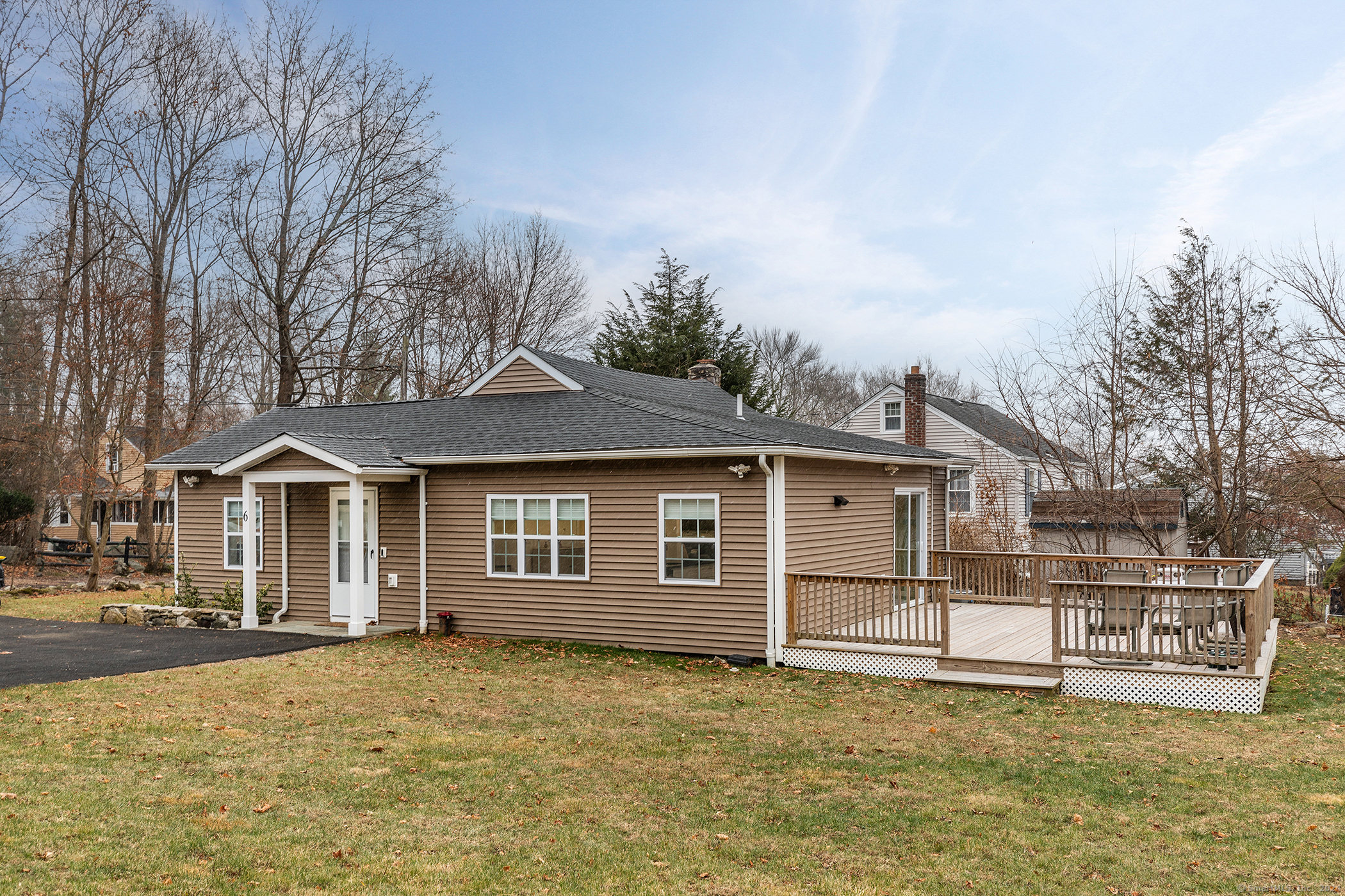 6 Darien Road New Fairfield CT 06812