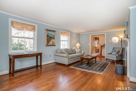 40 Glen Hollow West Hartford CT 06117