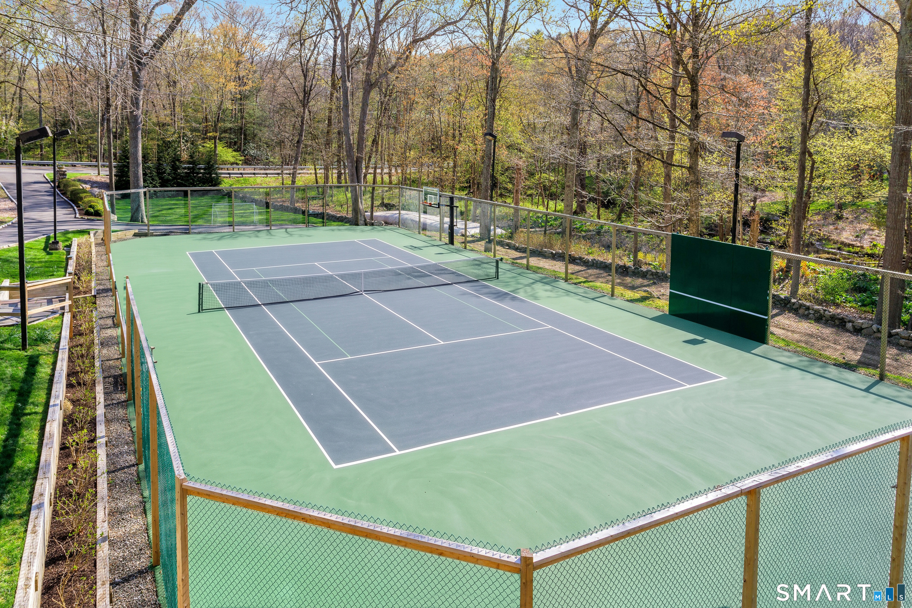 1541 Oenoke Ridge New Canaan CT 06840