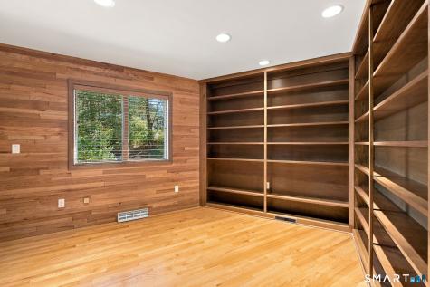 102 Glen Street Berlin CT 06037