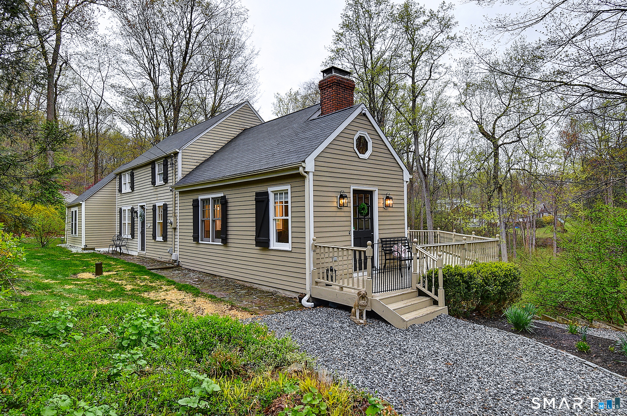 27 Chestnut Hill Road Newtown CT 06482