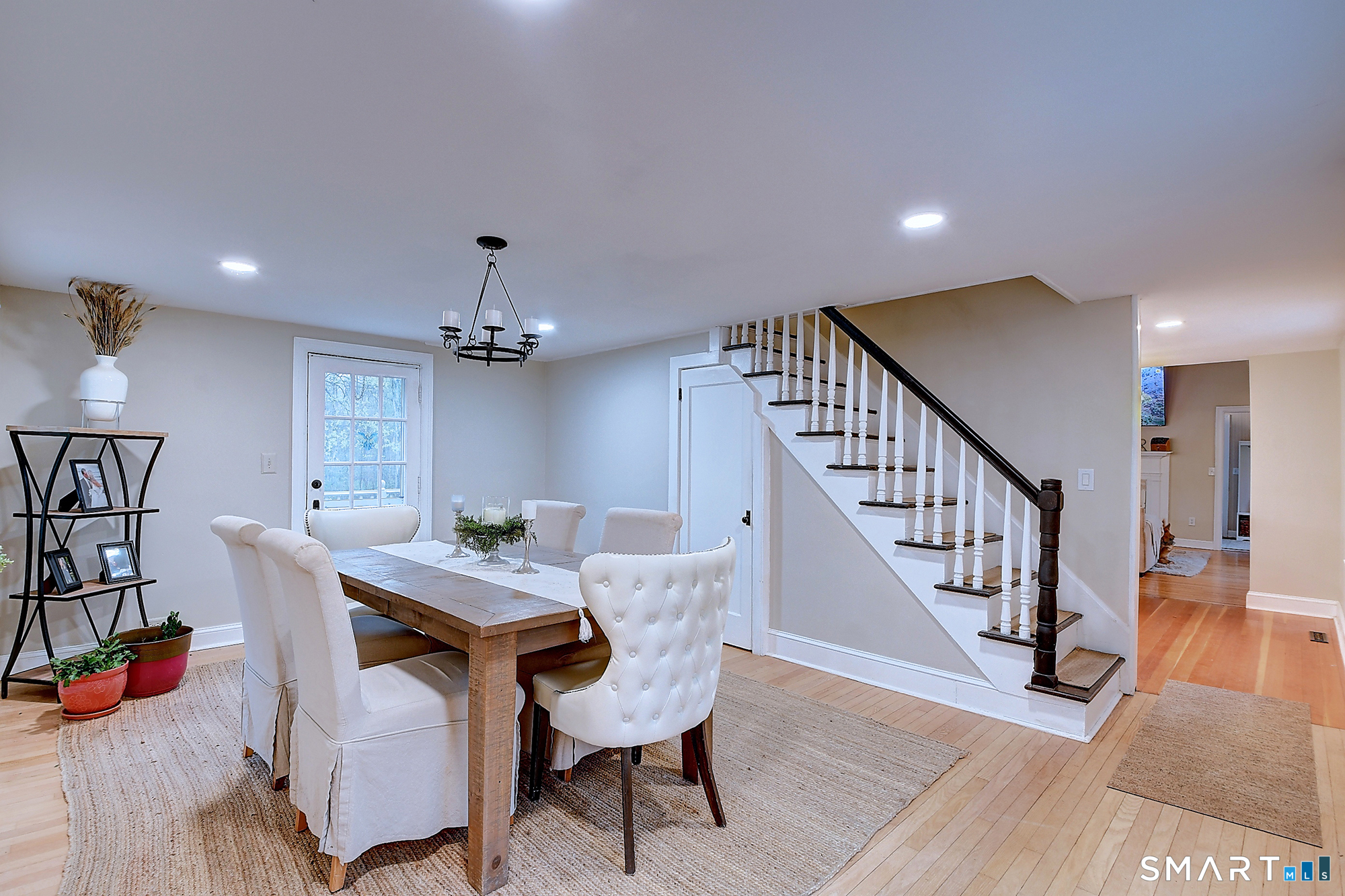 27 Chestnut Hill Road Newtown CT 06482