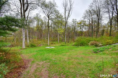 27 Chestnut Hill Road Newtown CT 06482