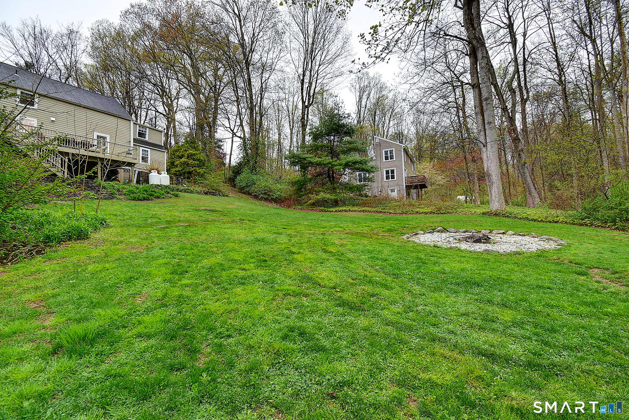 27 Chestnut Hill Road Newtown CT 06482