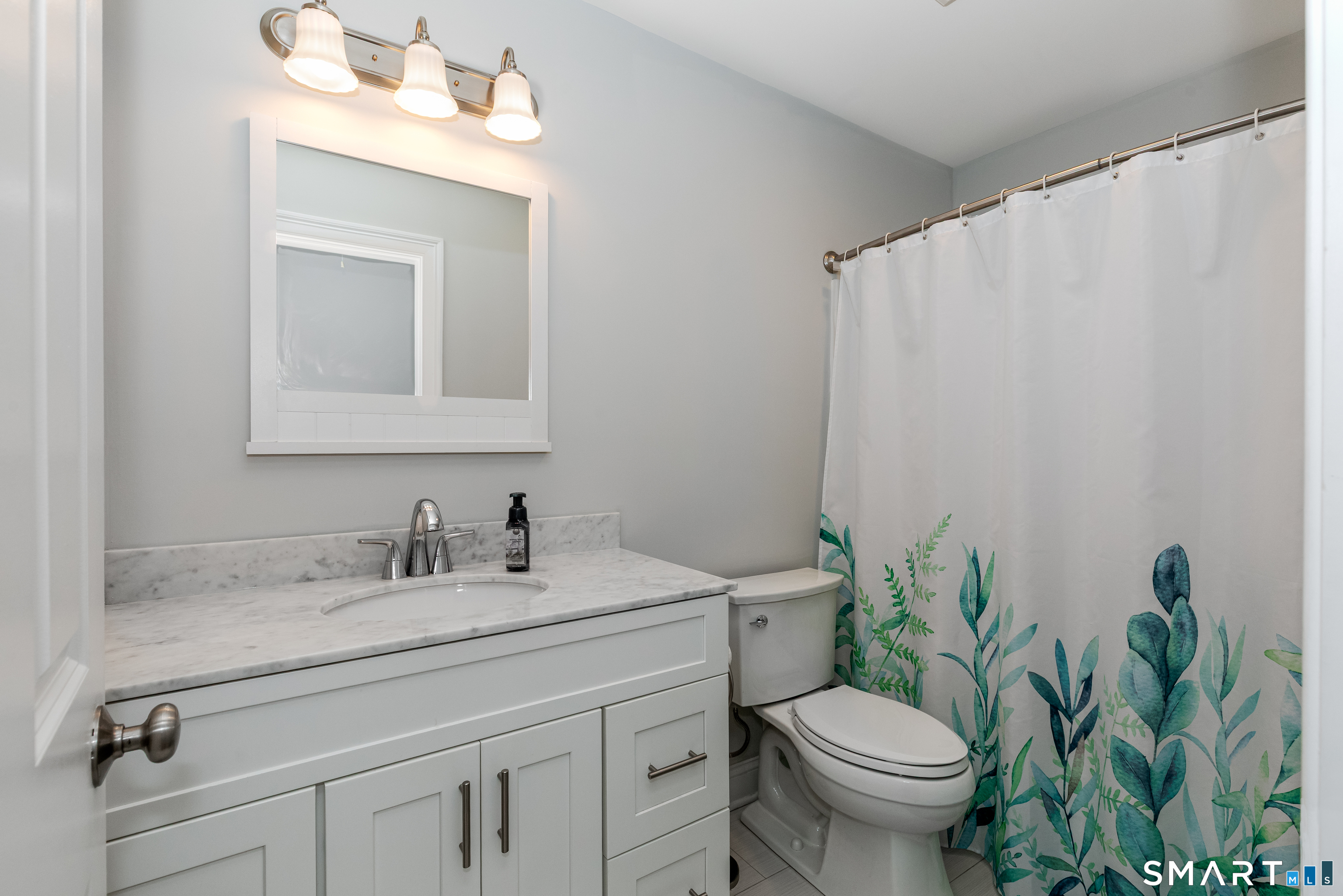 6 Stony Creek Lane Seymour CT 06483