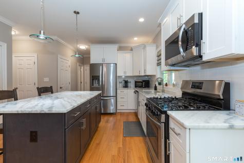 6 Stony Creek Lane Seymour CT 06483