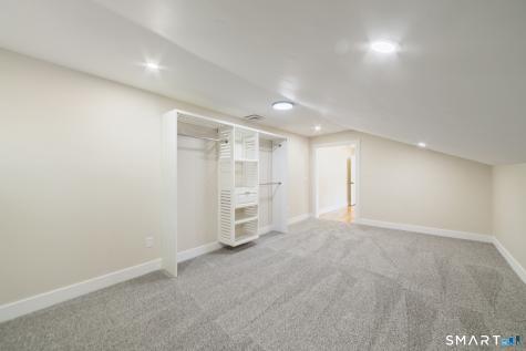 5 Reservoir Manor Seymour CT 06483