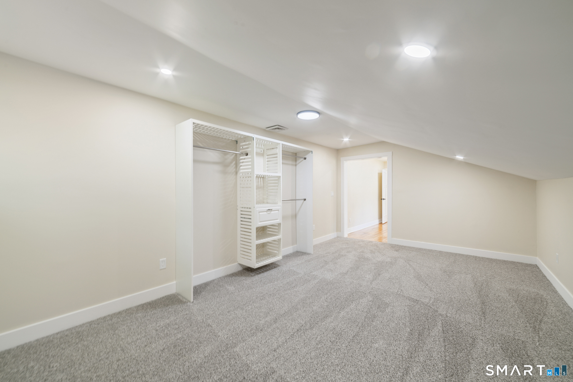 5 Reservoir Manor Seymour CT 06483
