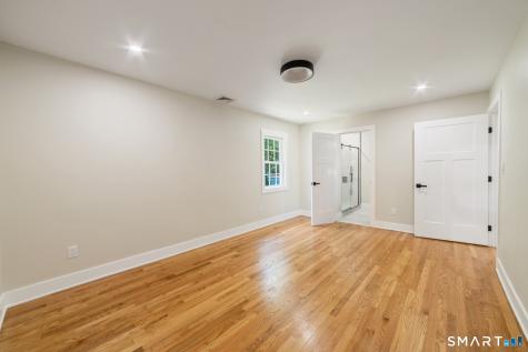 5 Reservoir Manor Seymour CT 06483