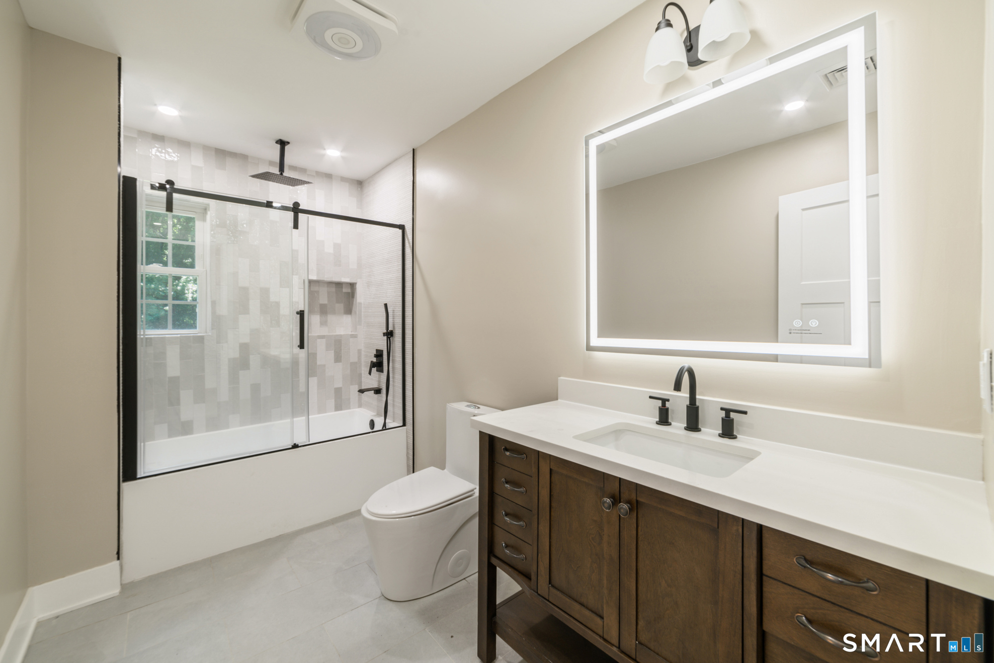 5 Reservoir Manor Seymour CT 06483