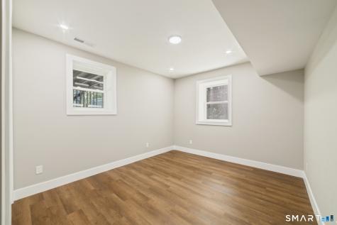 5 Reservoir Manor Seymour CT 06483