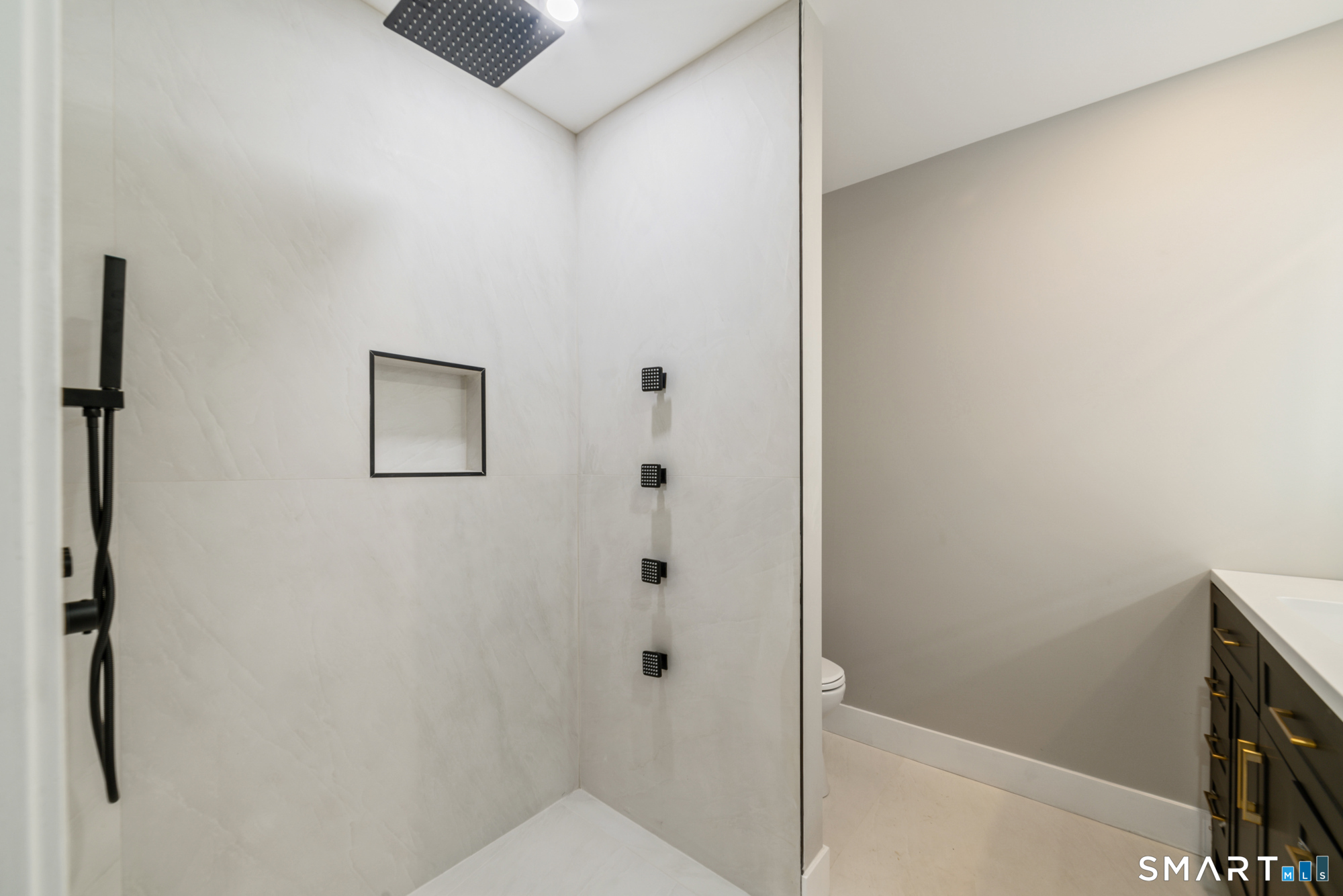 5 Reservoir Manor Seymour CT 06483