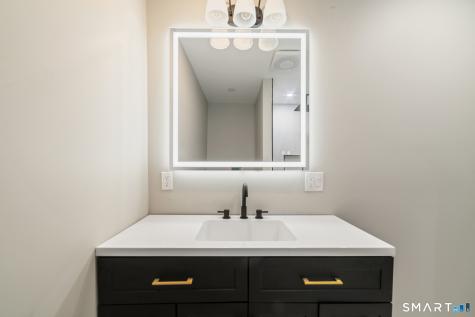 5 Reservoir Manor Seymour CT 06483